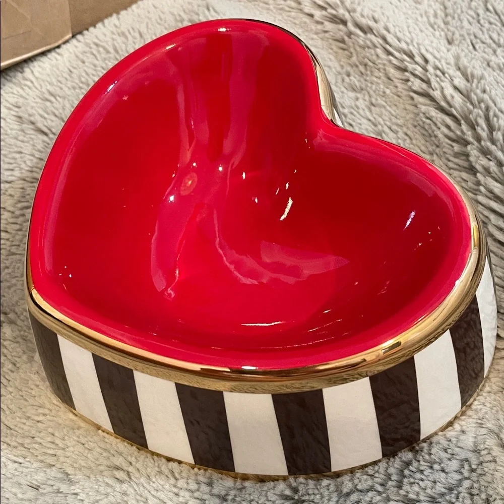 HENRI BENDEL Iconic Stripes Heart (Dog) Bowl | Never Used